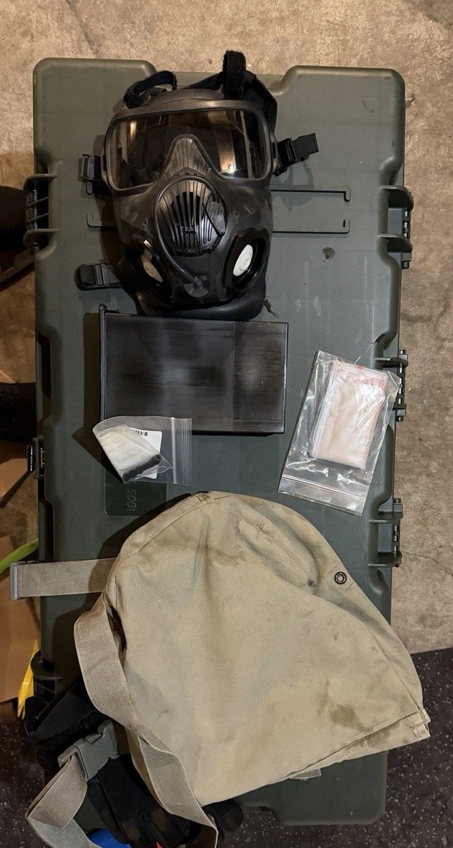 米軍　実物　 M50 GAS MASK SMALL ガスマスク　送料無料 m50 gas mask Size:Small | eBay