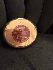 Charlotte Tilbury Airbrush Flawless Finish Refillable Pressed Powder 2 Medium