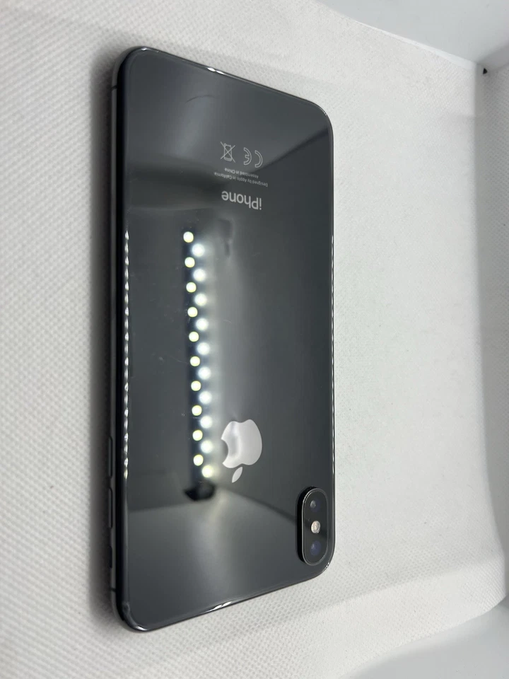 Apple iPhone XS Max - 64GB - Grigio Siderale - Immagine 4 di 4