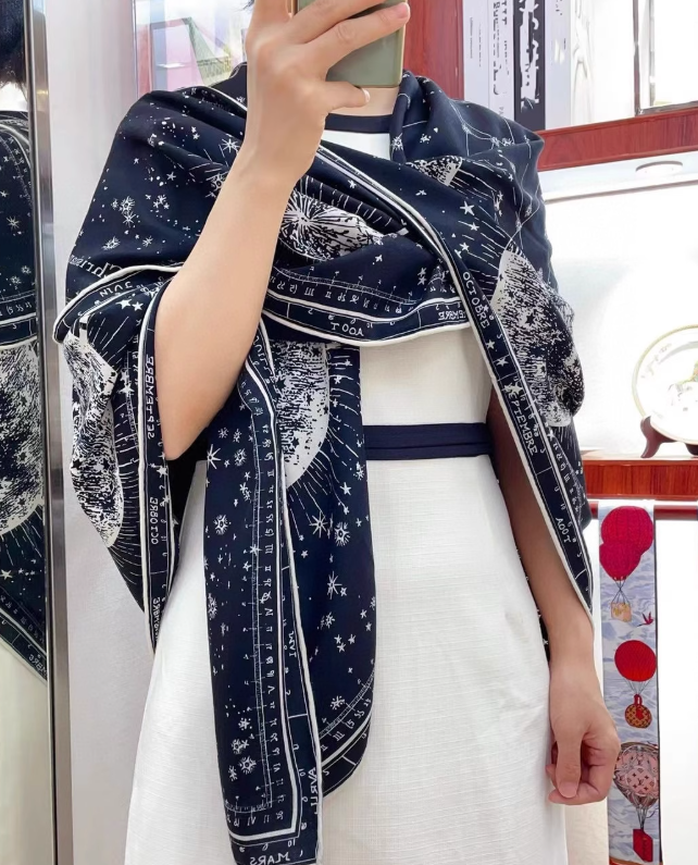 70% Cashmere 30% Silk Wrap Scarf planet Print Double Face Print Shawl 140X140cm