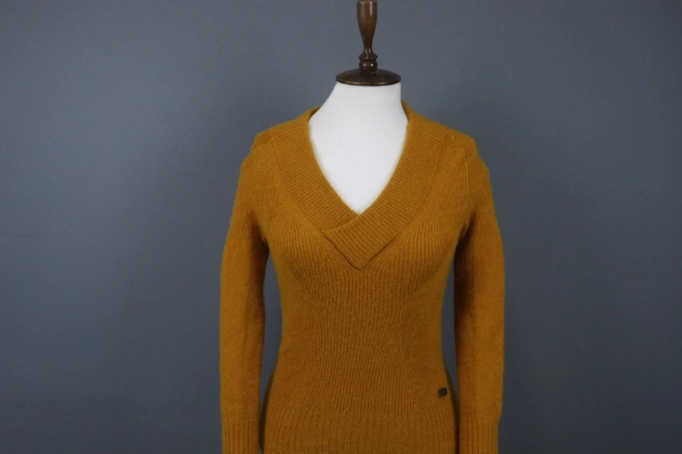 Suéter Pullover Burberry Amarillo Apretado Tejido Acanalado Cuello en V Talla PS Foto 2 de 4