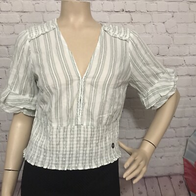 Abercrombie Women s Top Short Sleeve Smocked-Waist Size Medium Light Green Strip