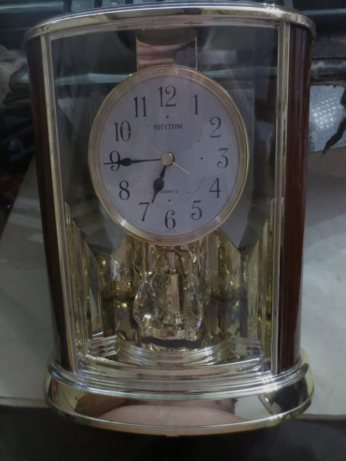 RHYTHM Mantle Quartz Silent Clock Crystal Dulcet 9" tall