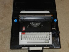 Olivetti Lettera 36-C Self-Correcting Electric Portable Typewriter TESTED WORKS thumbnail