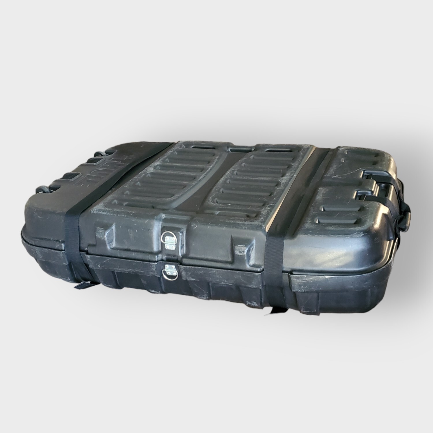 Thule 699 Round Trip Bike Travel Case w Wheels 47" by 33" by 9" Bicycle