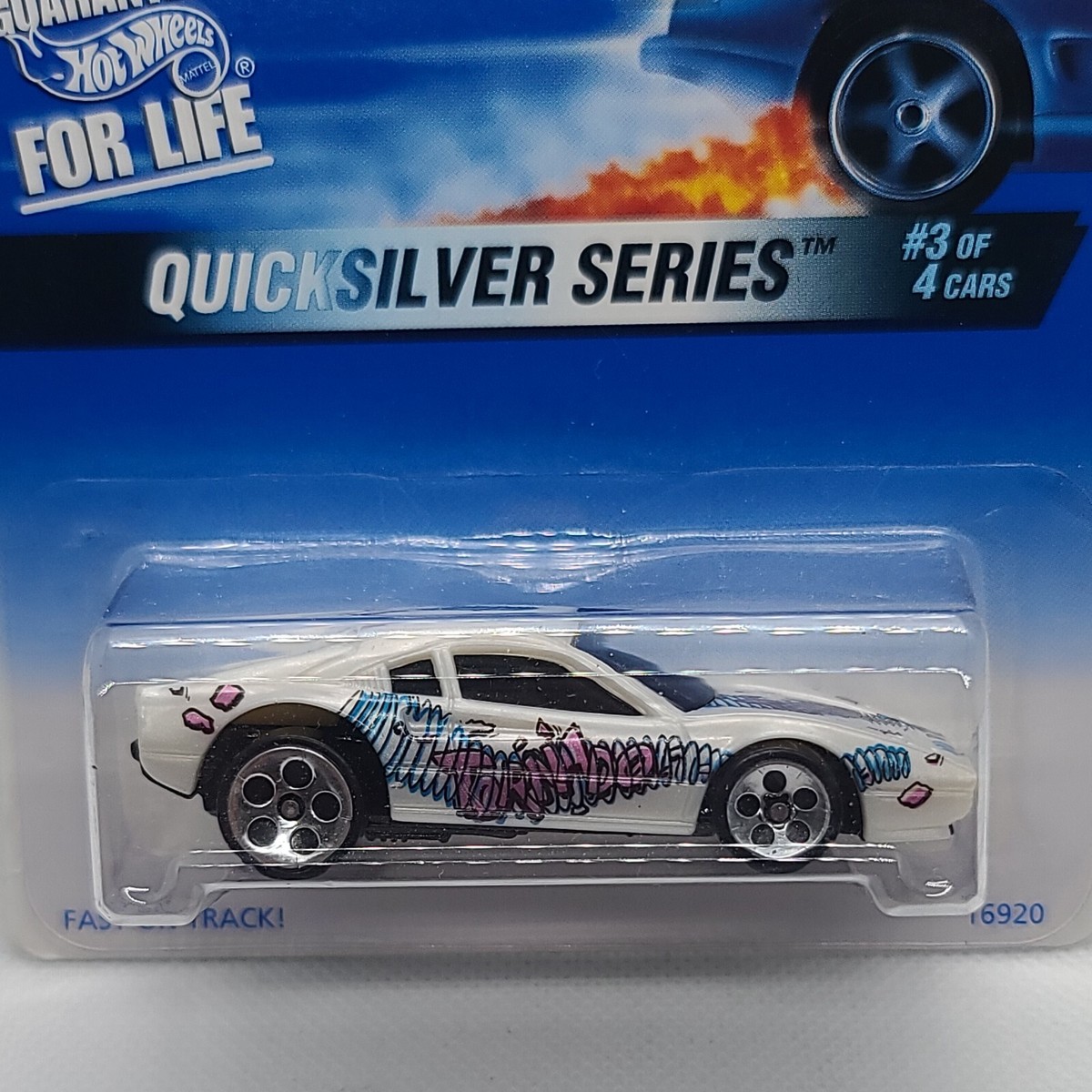 Hot Wheels Ferrari 308GTS セット Amazon.com: Hot Wheels Magnum, P.I. Ferrari 308 GTS QV Die
