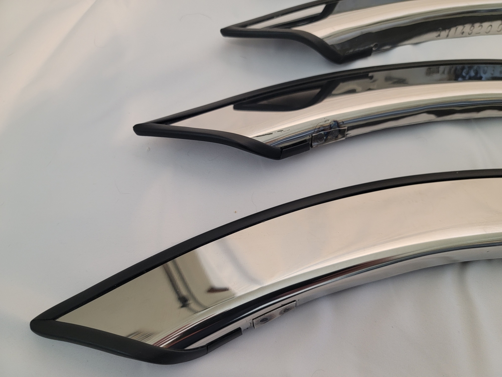 Fits Town Car 19982002 QMI 482002 2" Chrome Polished Stainless Fender