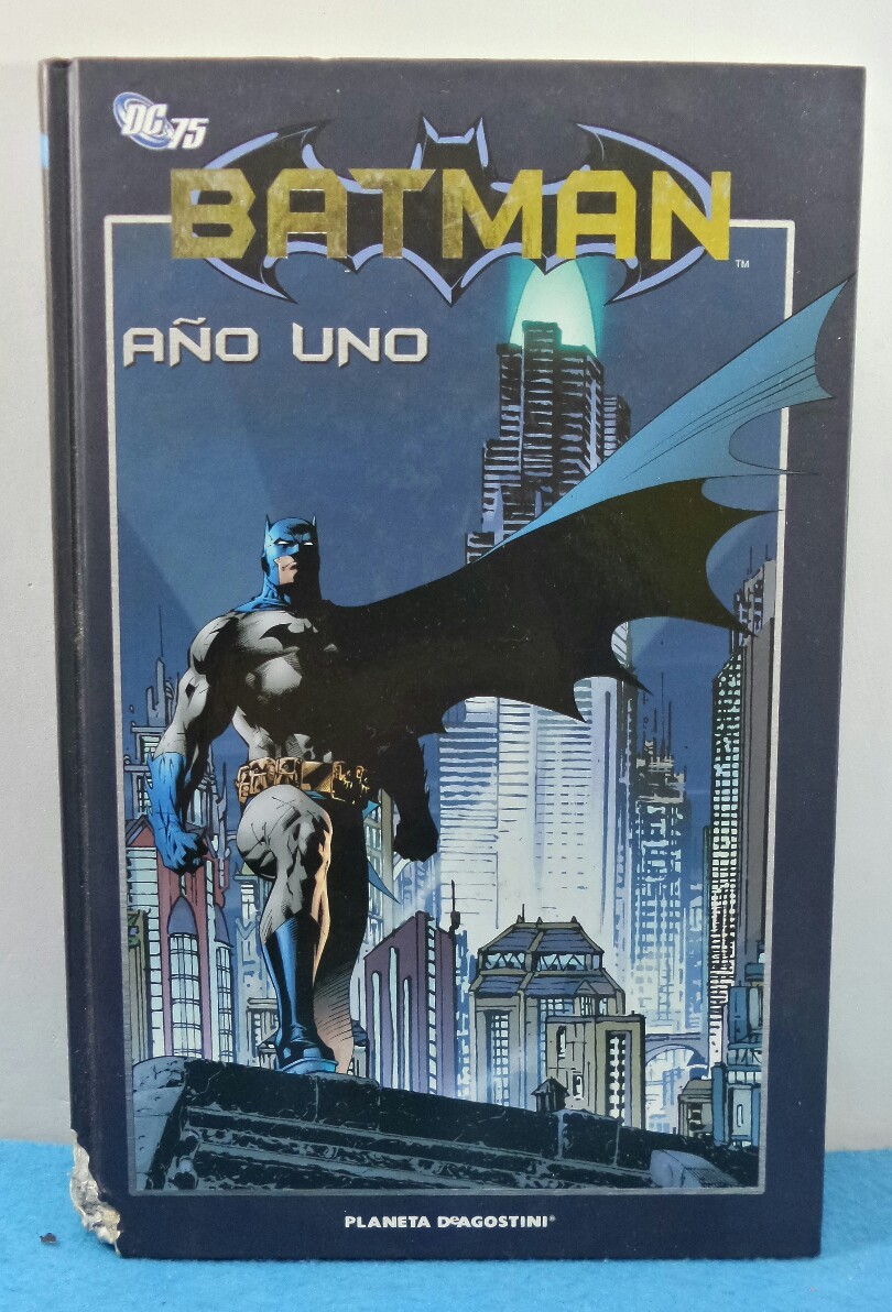 Introducir 32+ imagen batman año uno tapa dura Abzlocal.mx