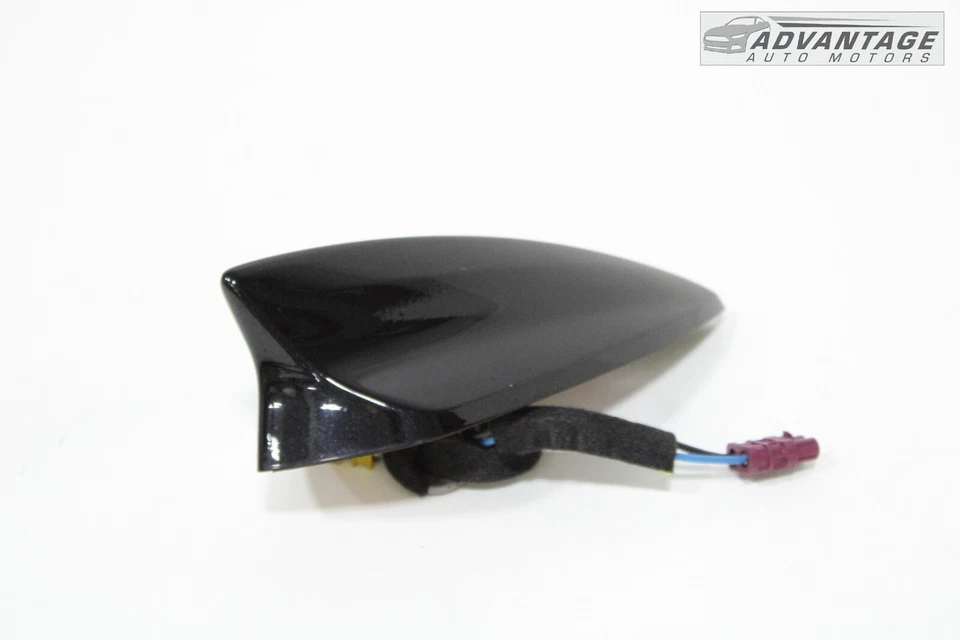 Cadillac XTS 2016-2017 techo exterior aleta de tiburón módulo de antena y cubierta OEM Foto 3 de 4