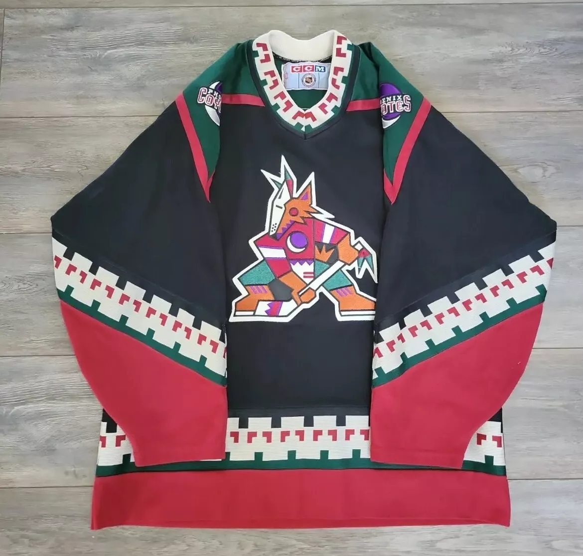 PHOENIX COYOTES Vintage 90s Throwback Kachina Youth Boys NHL Jersey L/XL CCM