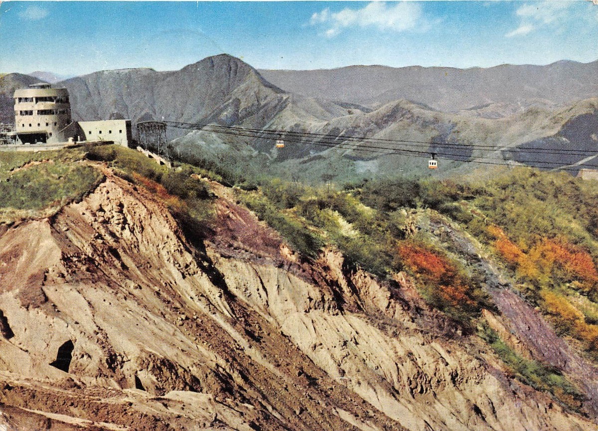ぼん様 B89889 the ropeway going over jigoku dani hell valley japan | eBay