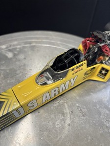 Tony Schumacher Ejército de EE. UU. NHRA Top Fuel Dragster 1:24 Diecast Matco Herramientas Puertas