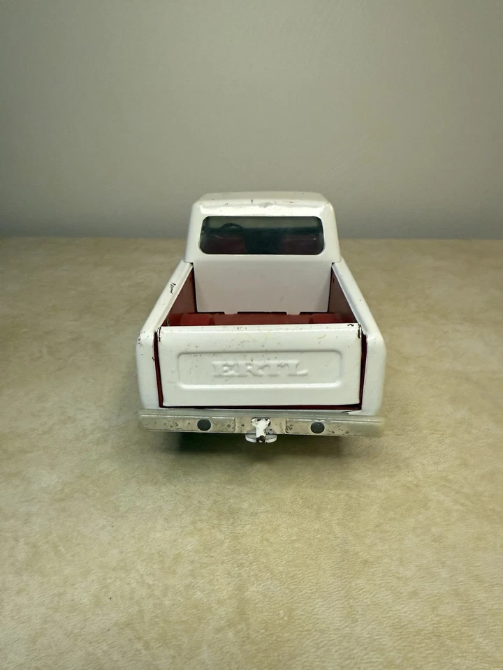 Винтажный сервисный пикап Ertl International IH New Jersey Bell - Изображение 4 из 4