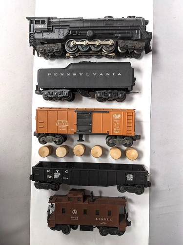 Lionel Set #2167WS -No.681 Steam Loco & Tender with 3 Freight Cars O/ Boxes C-8