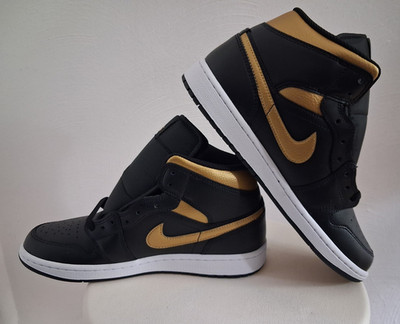 Nike Air Jordan 1 Mid Black Metallic Gold Weiß EU 42,5 DQ8426-071