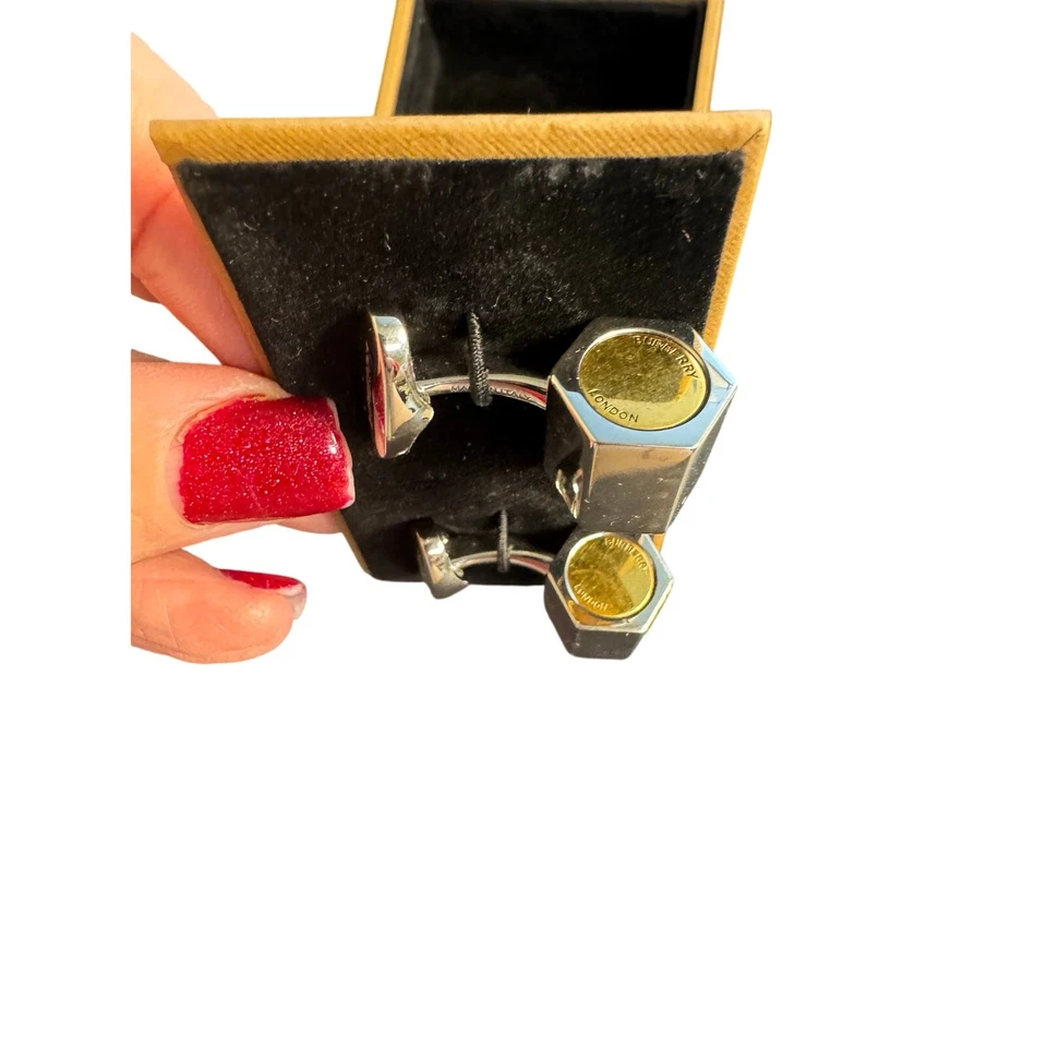 Gemelos Burberry Bolt nuevos con etiquetas en paladio/latón oscuro Foto 4 de 4