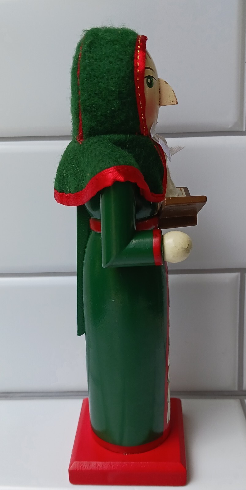 Picture 4 of 11