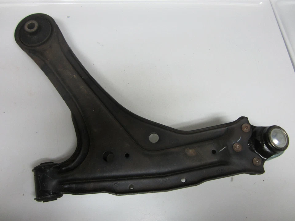 97-05 Malibu Alero Cutlass Grand Am LF Lower Control Arm Genuine OEM 15216918 - Image 2 of 3
