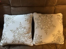 (2) Decorative Beaded Embroidered Silver And Sparkle Snowflake Throw Pillows