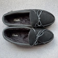 Clarks Slippers Shoes Mens 10 Sherman Black Leather Moccasins NWOT