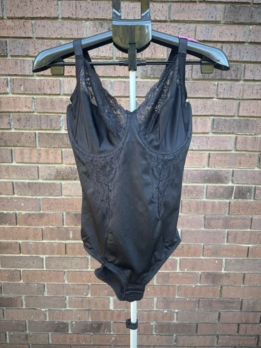 Maidenform Firm Control Embellished Shaping Bodysuit Black Lace Size 36DD New