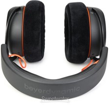 Beyerdynamic MMX 150 Wireless Gaming Headset - Black 3