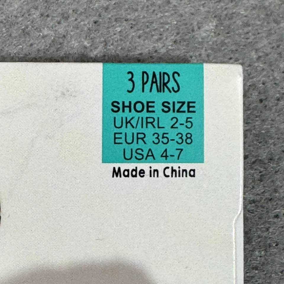 Calcetines Disney Winnie the Pooh para mujer talla 4-7 3 pares Crew gris beige Primark Foto 4 de 4