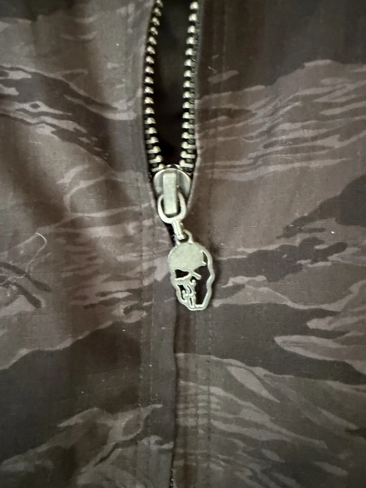 Chaqueta Warren Lotas Negra Tigre Rayas Camuflada Parca Gran Tamaño con Cremallera Grande Foto 4 de 4