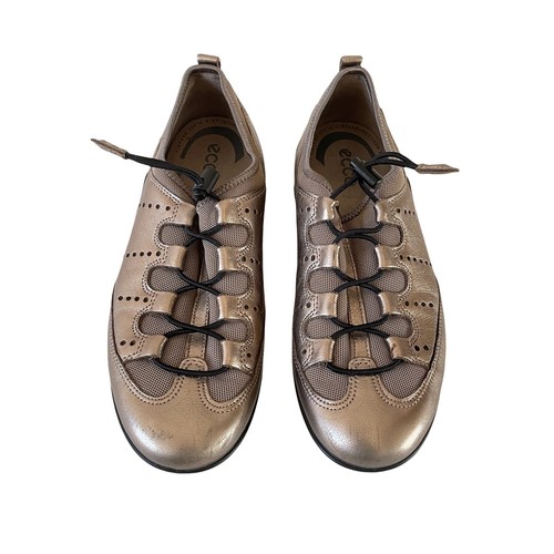 ecco vibration toggle sneaker