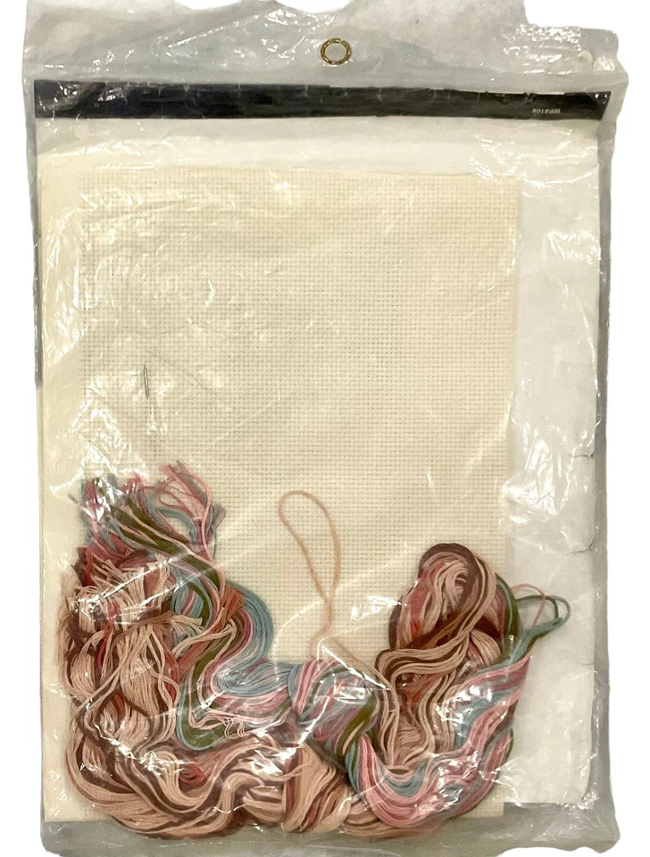 "Kit de bordado punto de cruz contado Bernat 1984 vintage flor dulce 14""x18""" Foto 2 de 2