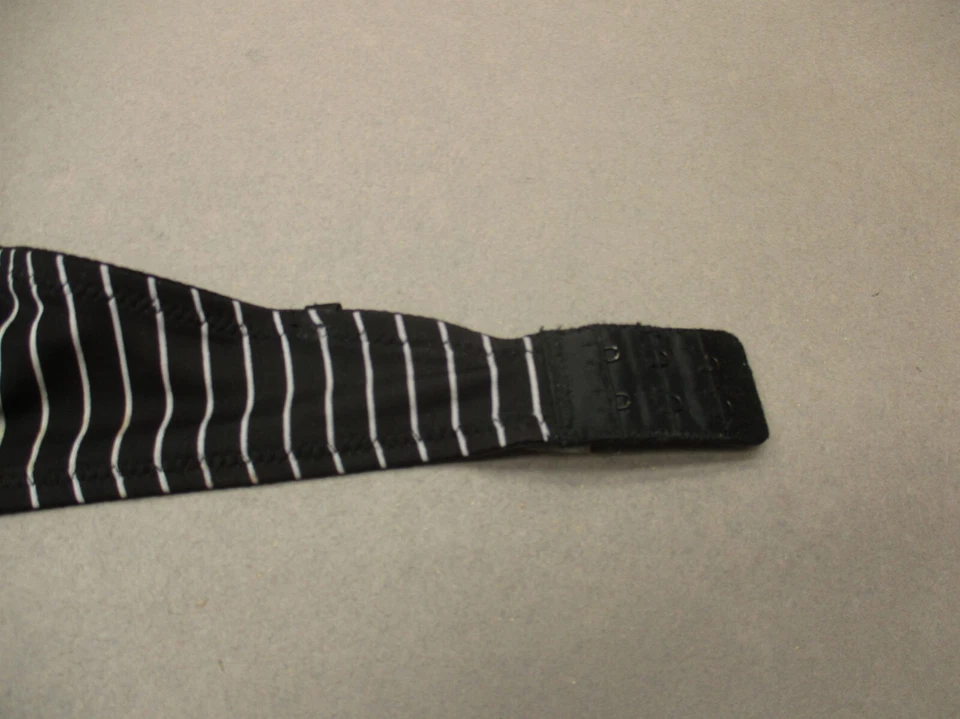 34B Rampage Women Polka Dot Lined Underwire Back Closure Ruffle Strapless Bra 3K - Image 4 of 4