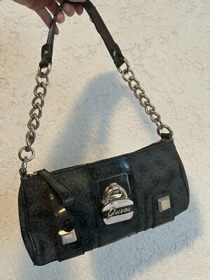 hübsche Vintage Second Hand Guess Tasche in Top Zustand Grau Schwarz Silber