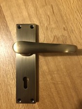 V700-AT serratura vittoriana a leva maniglia porta mobili ottone antico (lotto lavoro di 17)