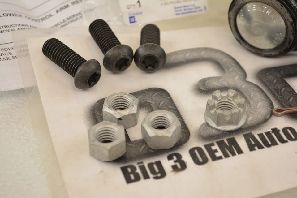 Chevrolet Equinox GMC Terrain Front Inferior Control Braço Ball Stud Kit novo OEM - Imagem 2 de 4