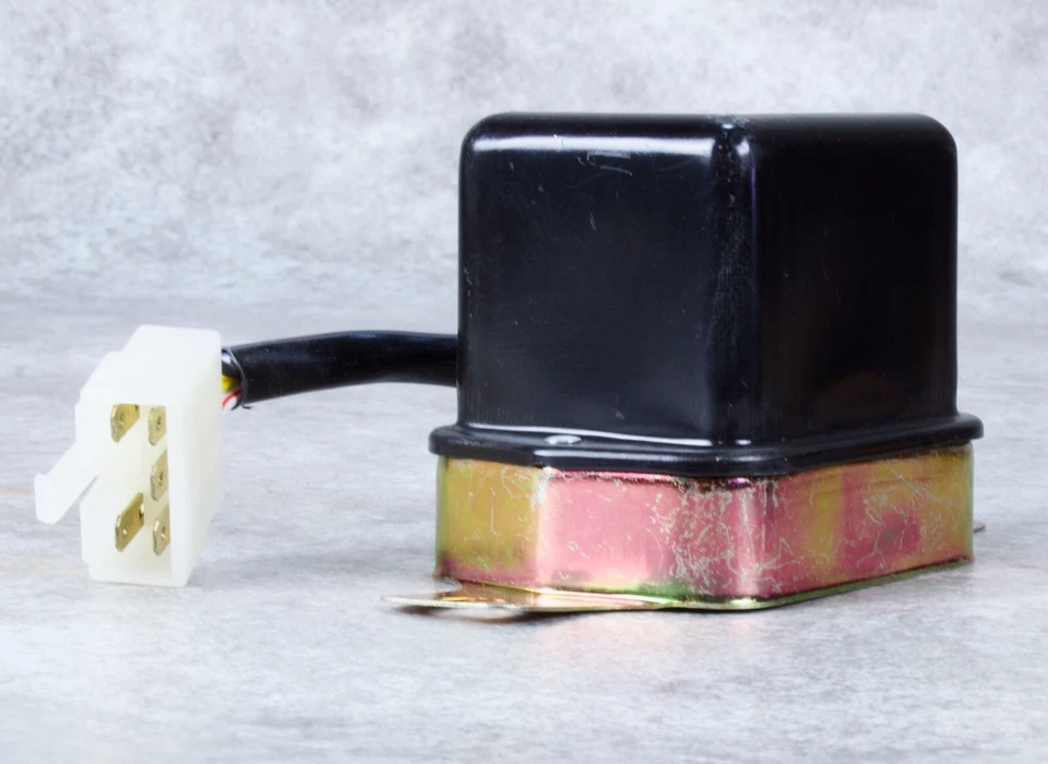 Wells VR748 Voltage Regulator Honda Civic - Image 2 of 3