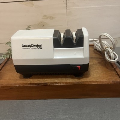 CHEFS CHOICE Model 300 2 Stage  Electric Diamond Hone Knife Sharpener Tested 