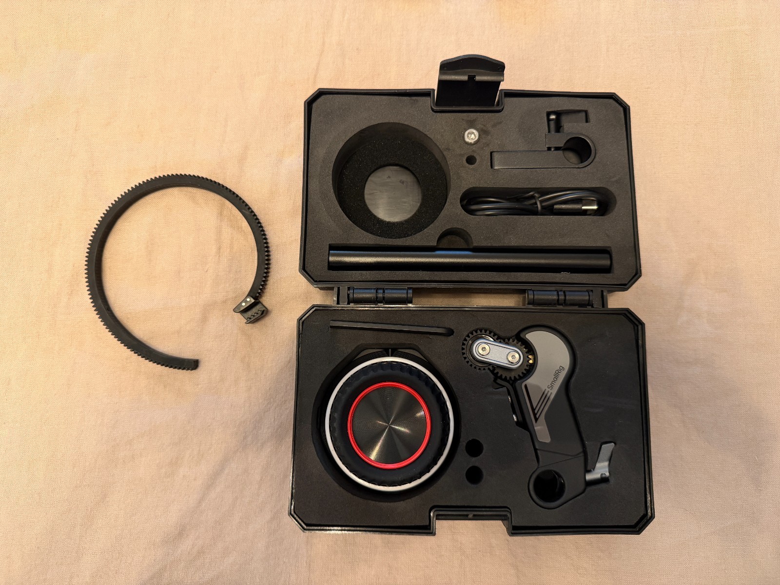 SmallRig 4296 Wireless Follow Focus Kit Lite – Controller e Motore