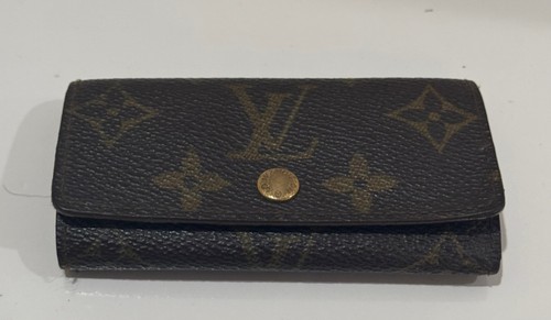 Louis Vuitton Monogram 3 Key Holder Case
