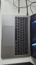 Apple MacBook Pro 13,3 Zoll (256GB SSD, Intel Core i5 7. Gen., 3,60GHz, 8GB RAM)