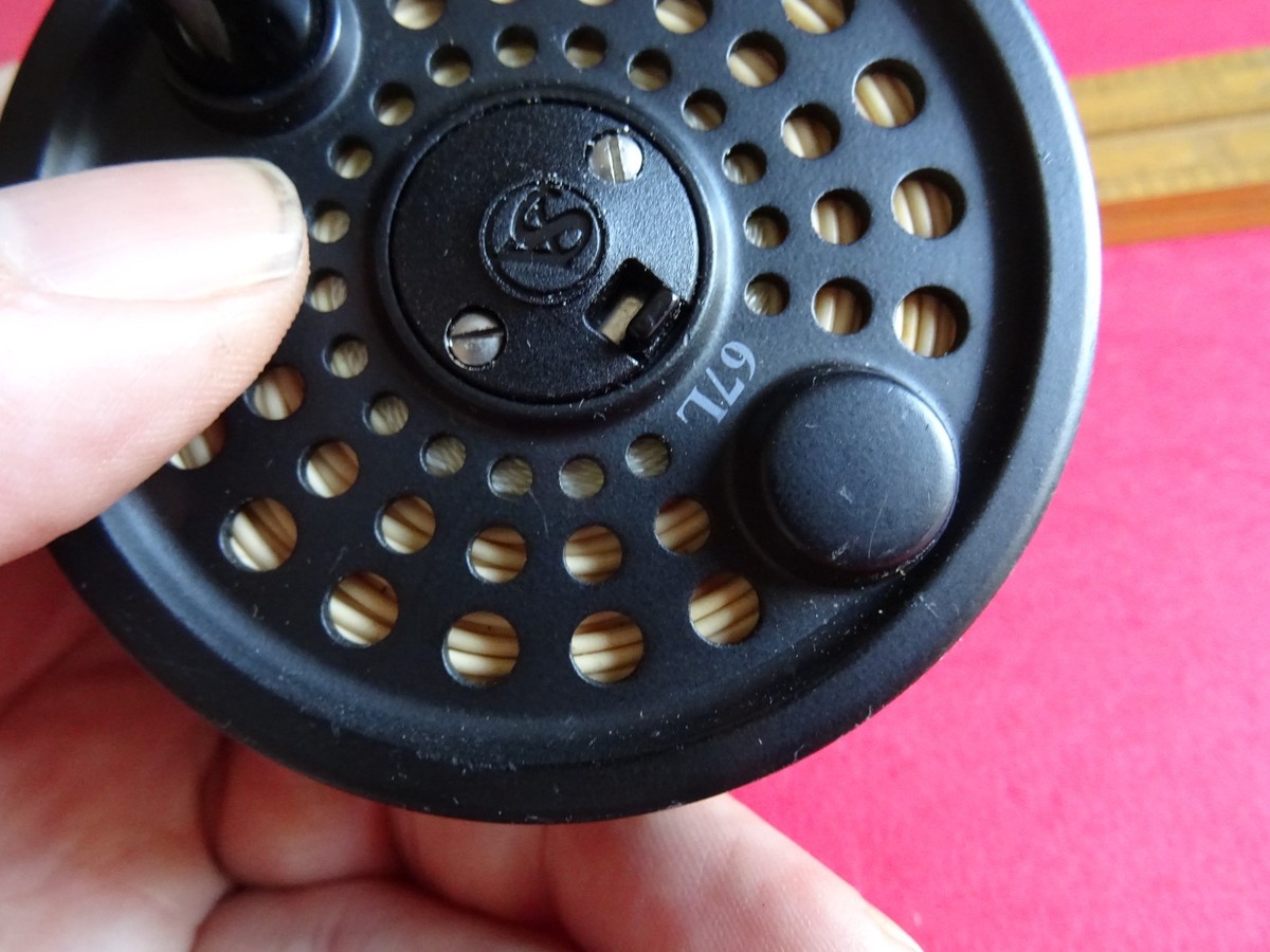 A GOOD VINTAGE SCIENTIFIC ANGLERS SYSTEM 2 67L (6/7#) 3