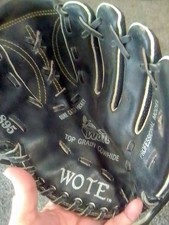 WOTE Youth Baseball Mitt, Vintage YB-895 Black