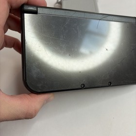 New Nintendo 3DS XL Gray Black Console W Charger Stylus US Version