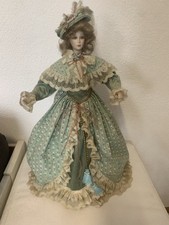 Porzellanpuppe