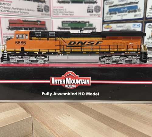 Locomotora diésel InterMountain HO GE ES44C4 BNSF #6686 DCC&Sound USADA ligeramente | Condition: Used