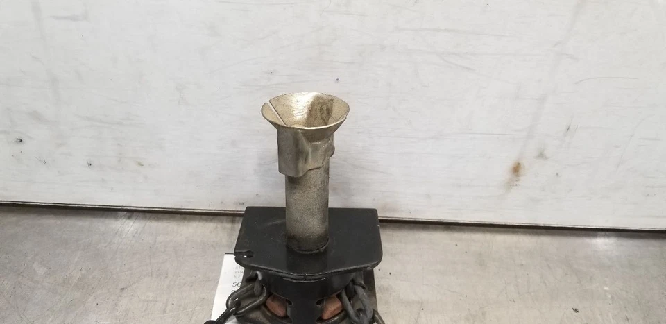 PORTADOR LLANTA DE REPUESTO TOYOTA SEQUOIA 17 Foto 3 de 4