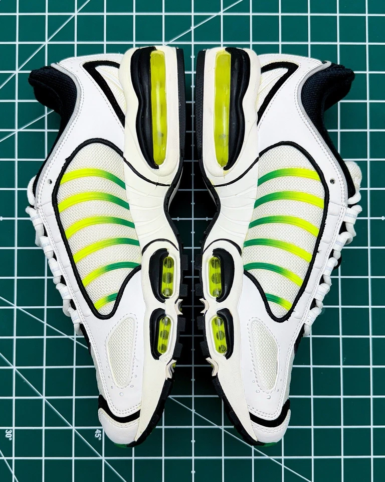 Nike AIR MAX TAILWIND 4 'OG' DSNW Size 9.5 - Image 2 of 4