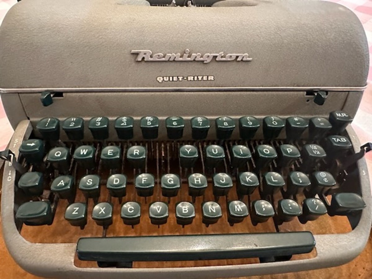 Remington Quiet-Riter タイプライター Remington Quiet-Riter