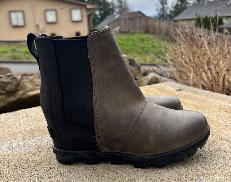 sorel joan of arctic wedge ii chelsea boots