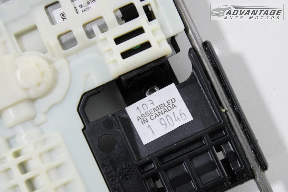 2017-2020 HONDA CR-V FRONT LEFT DRIVER SIDE SEAT LUMBAR SUPPORT OEM - Image 4 of 4