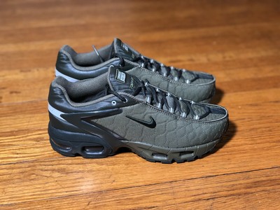 olive green tailwind